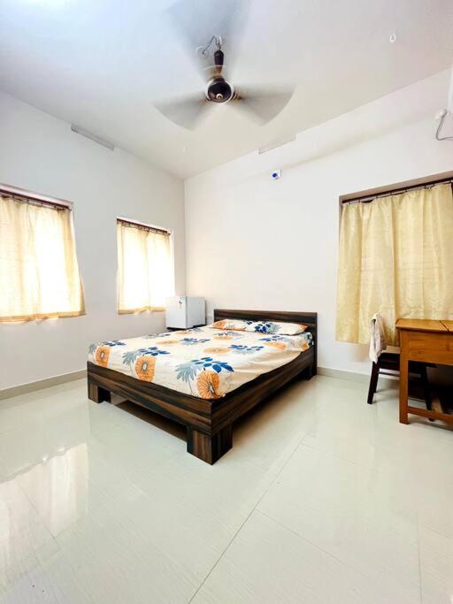 Home In Guruvayur-3 Bedroom Екстер'єр фото