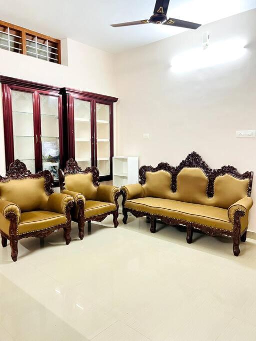 Home In Guruvayur-3 Bedroom Екстер'єр фото